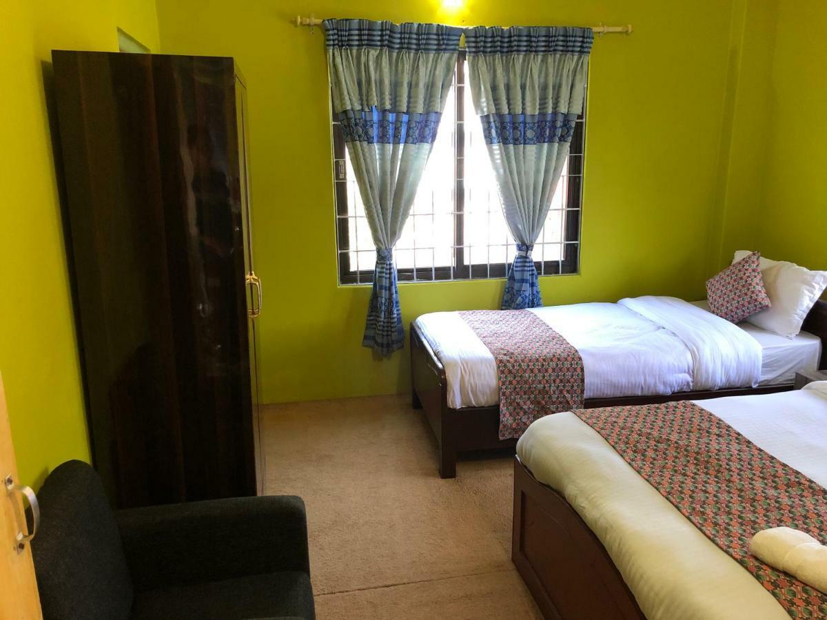 Hotel Blue Magnet Pokhara Exteriör bild