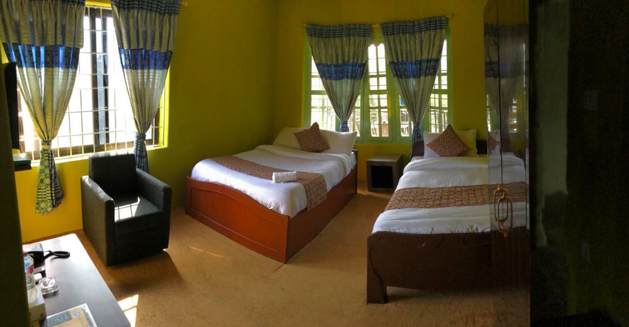Hotel Blue Magnet Pokhara Exteriör bild