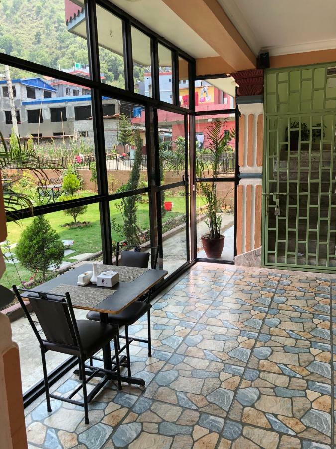 Hotel Blue Magnet Pokhara Exteriör bild