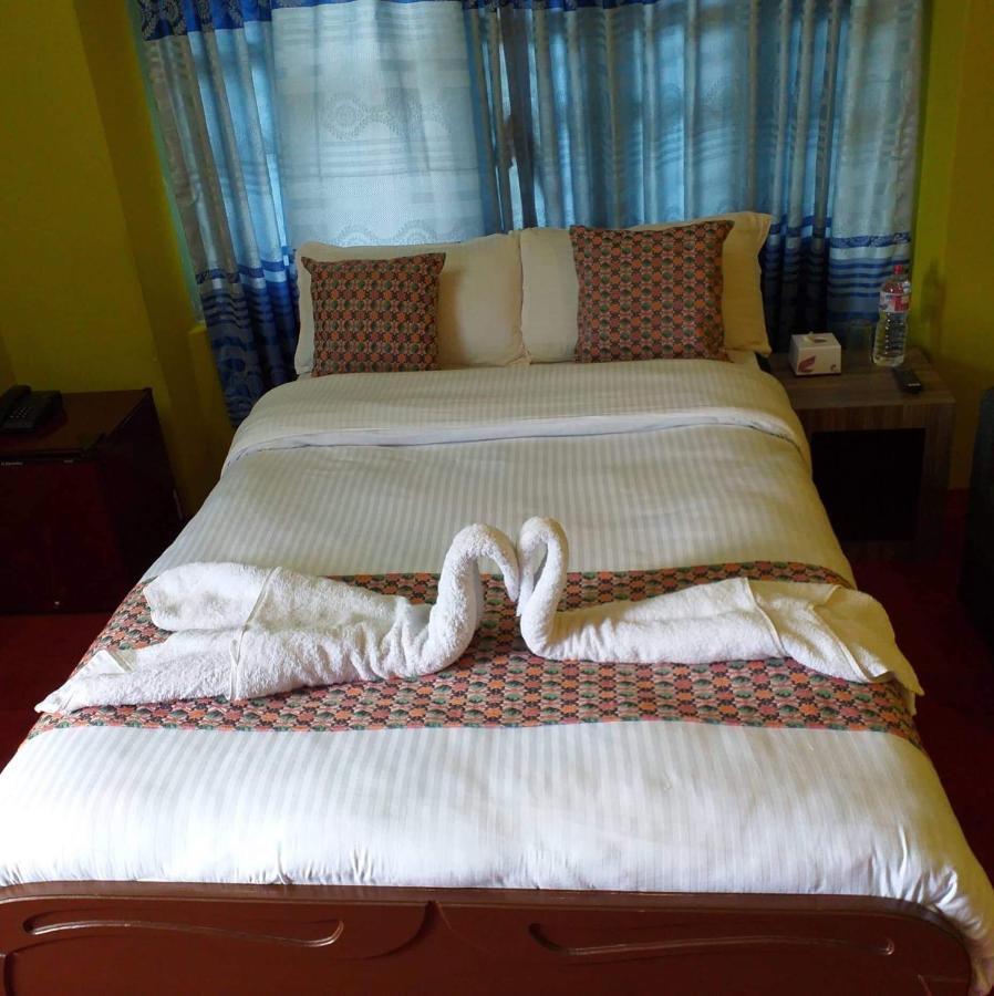 Hotel Blue Magnet Pokhara Exteriör bild